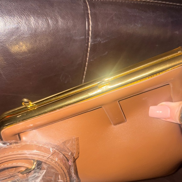 Elegant Brown Leather Clutch with Gold Trim - Picture 2 of 6